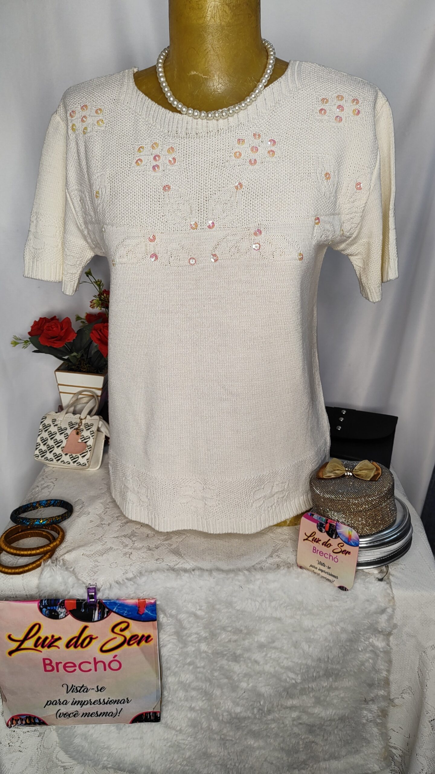 Blusa de Tricô com Lantejoulas. Tam M
