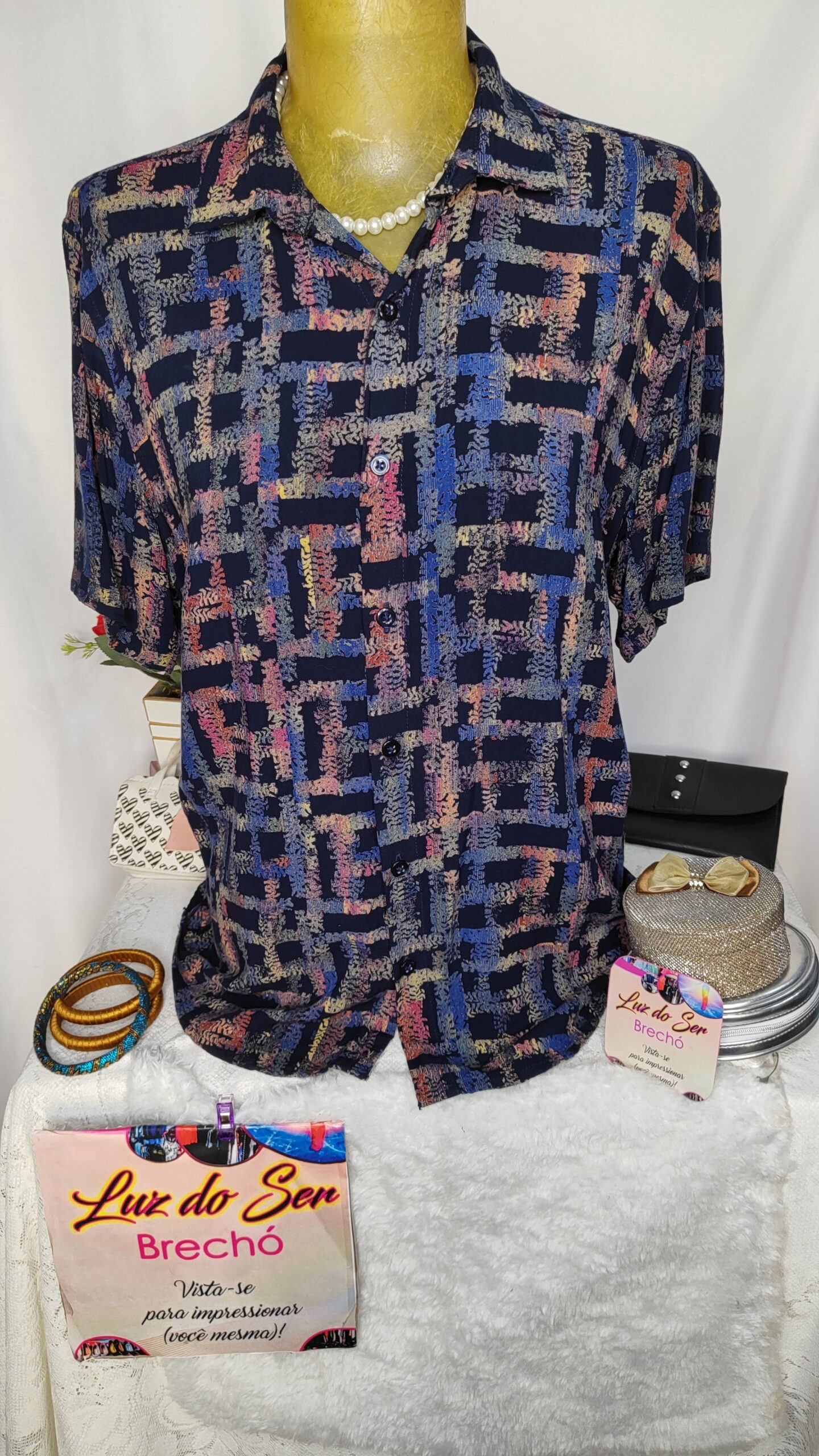 Camisa Feminina. Manga Curta.  Tam M