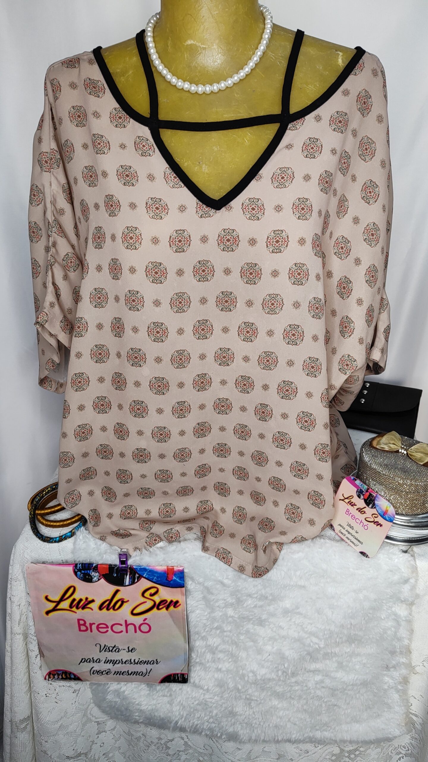 Blusa Feminina de Tecido fino. Tam GG