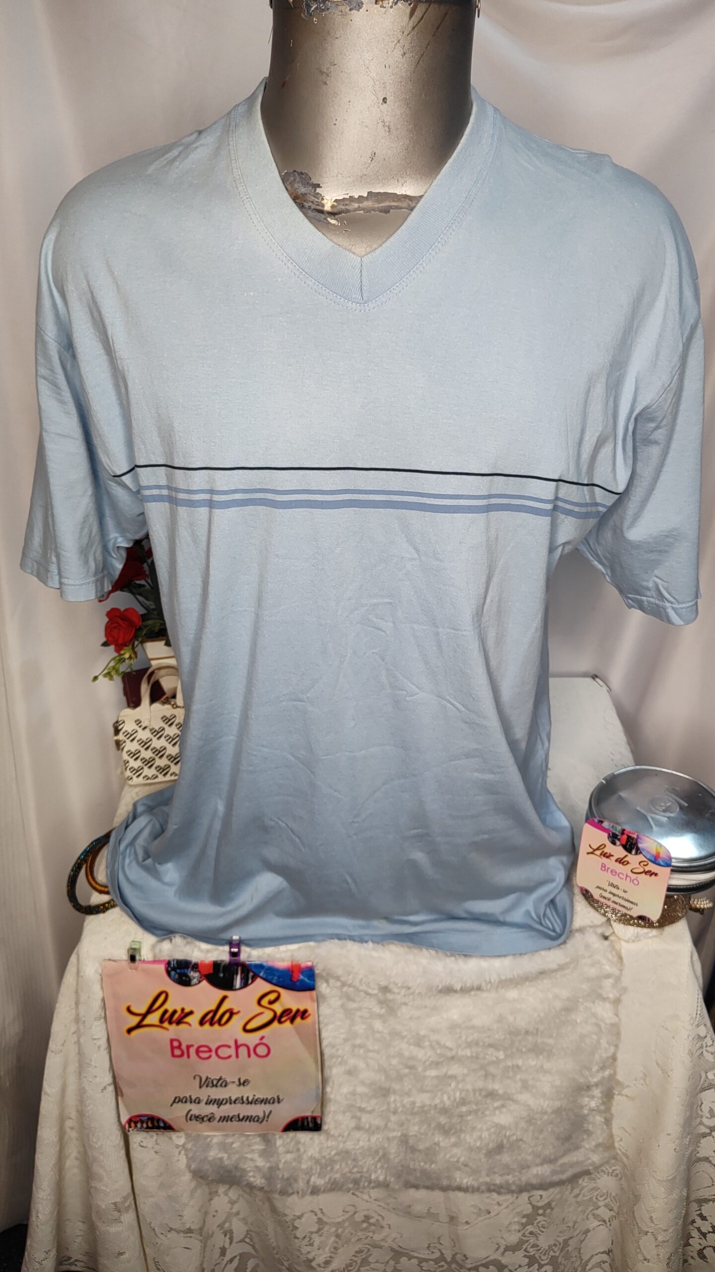 Camiseta Masculina. Gola V. Tam G