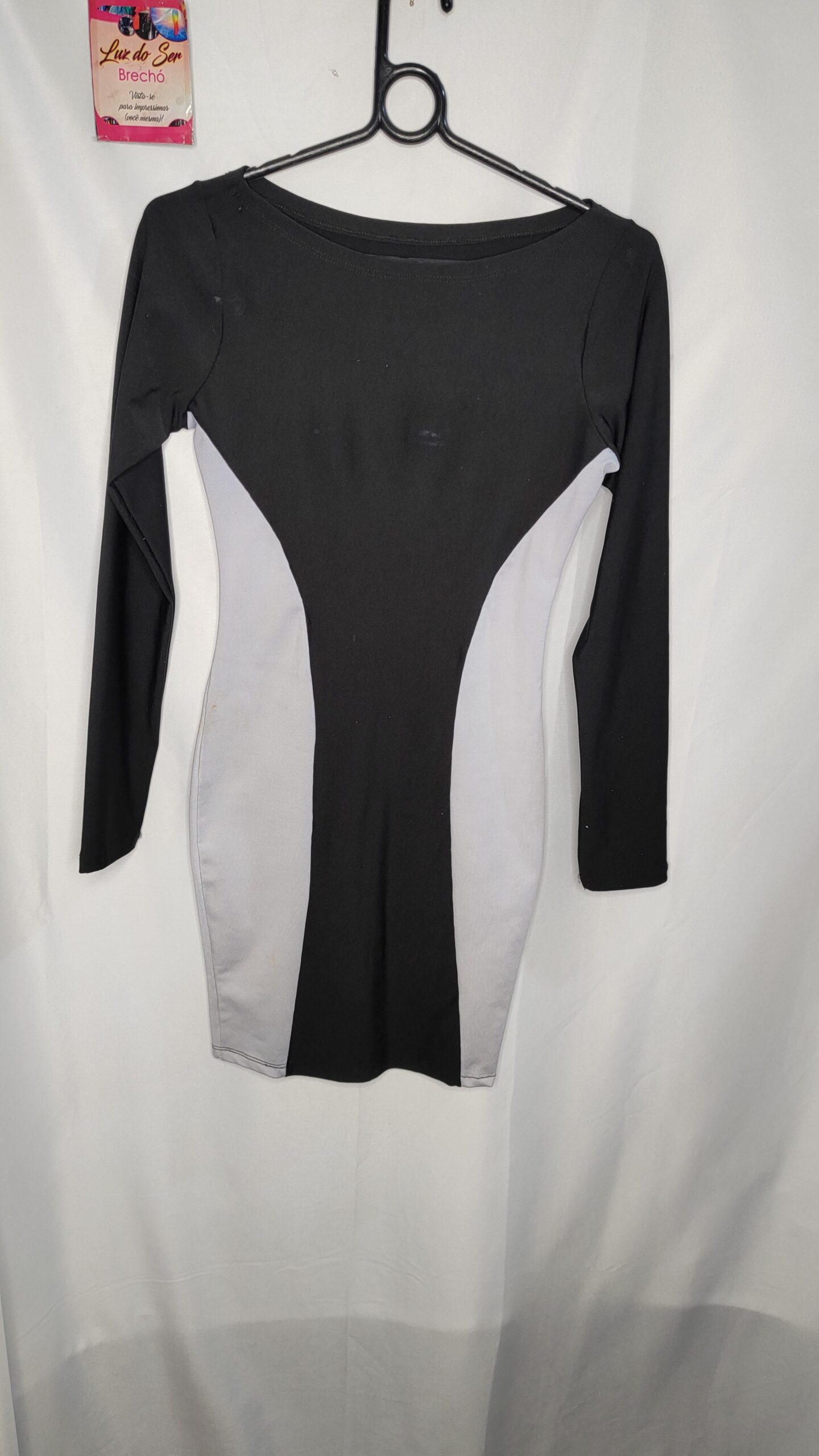 Vestido Manga longa. Tecido Elanca. Tam P