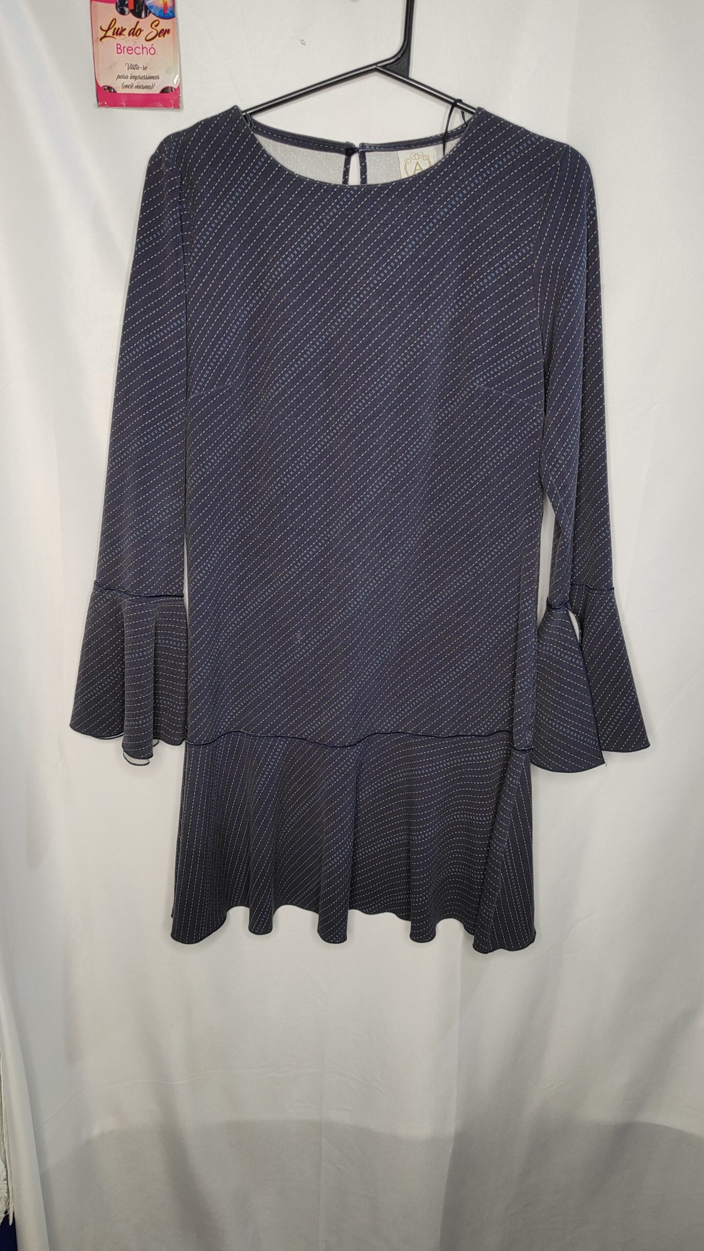 Vestido Meia manga. Tecido Chambrey. Tam P
