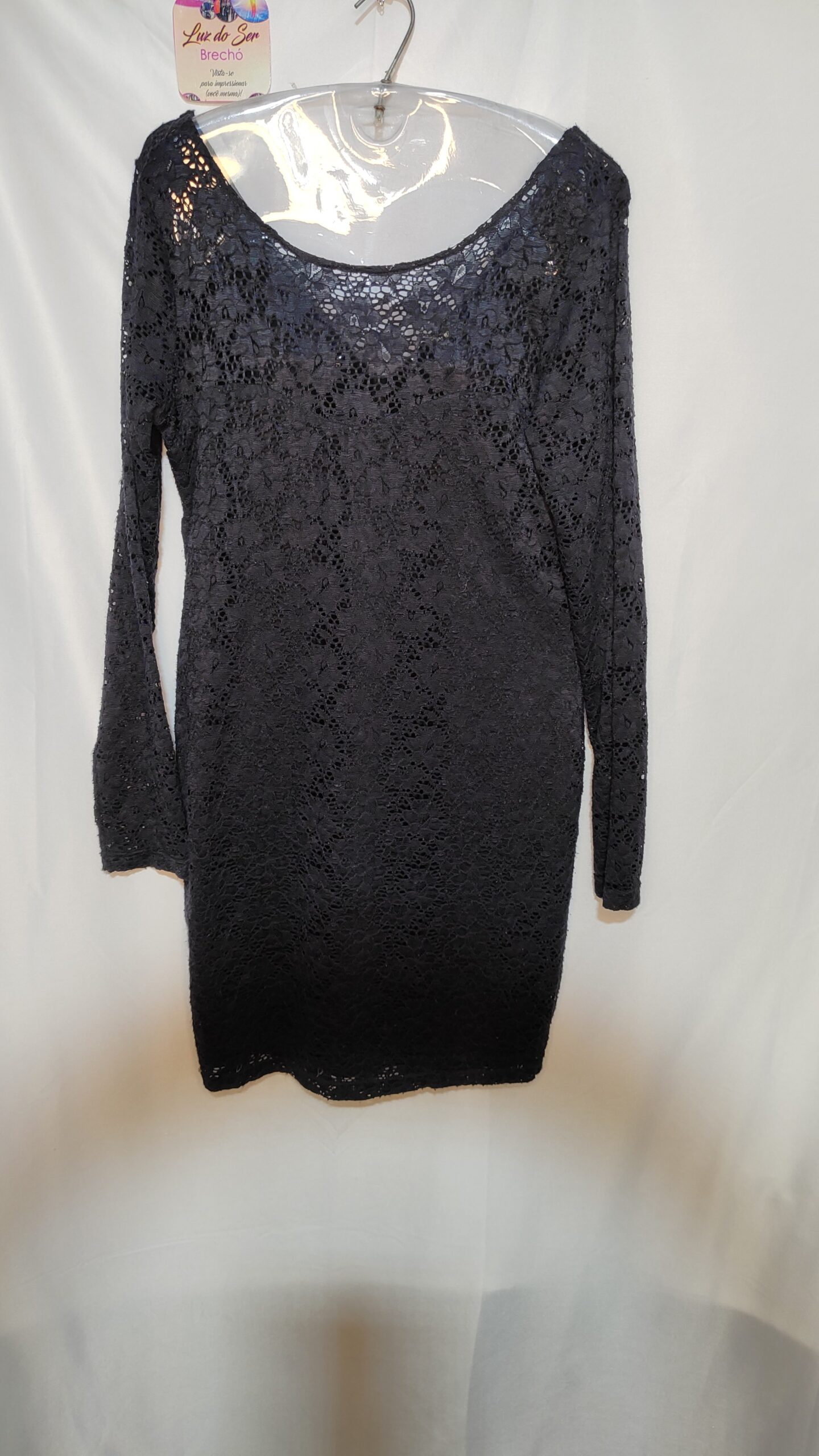 Vestido de Renda. Manga Longa. Tam M