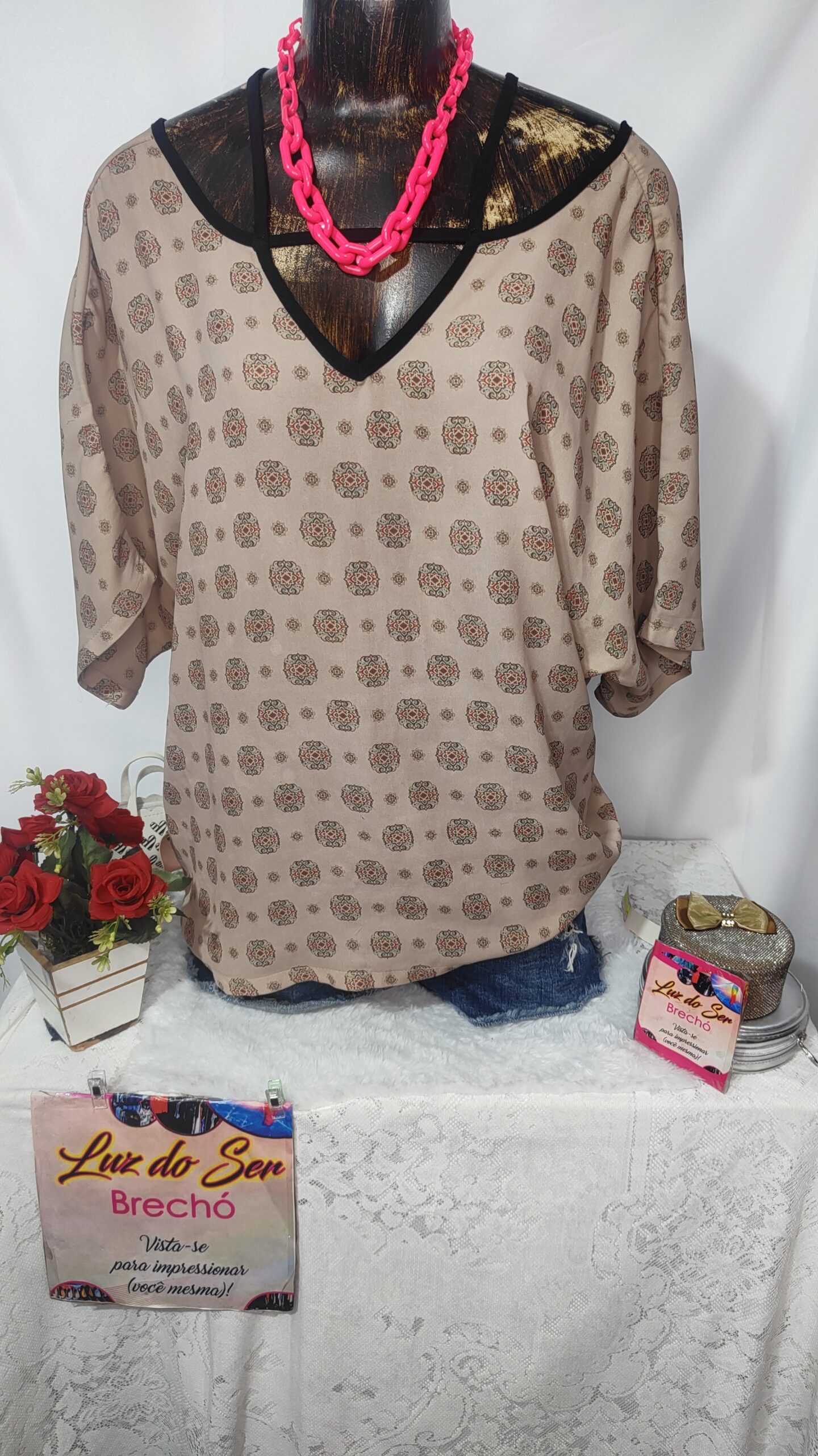 Blusa Feminina. Tecido Fino. Tam G
